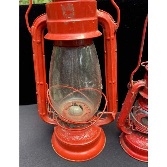 2 Nice VTG WINGED WHEEL Red Lanterns No. 350 & 500 Japan - Picture 3 of 11
